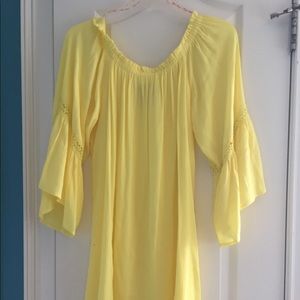 Spring dress. Bright yellow